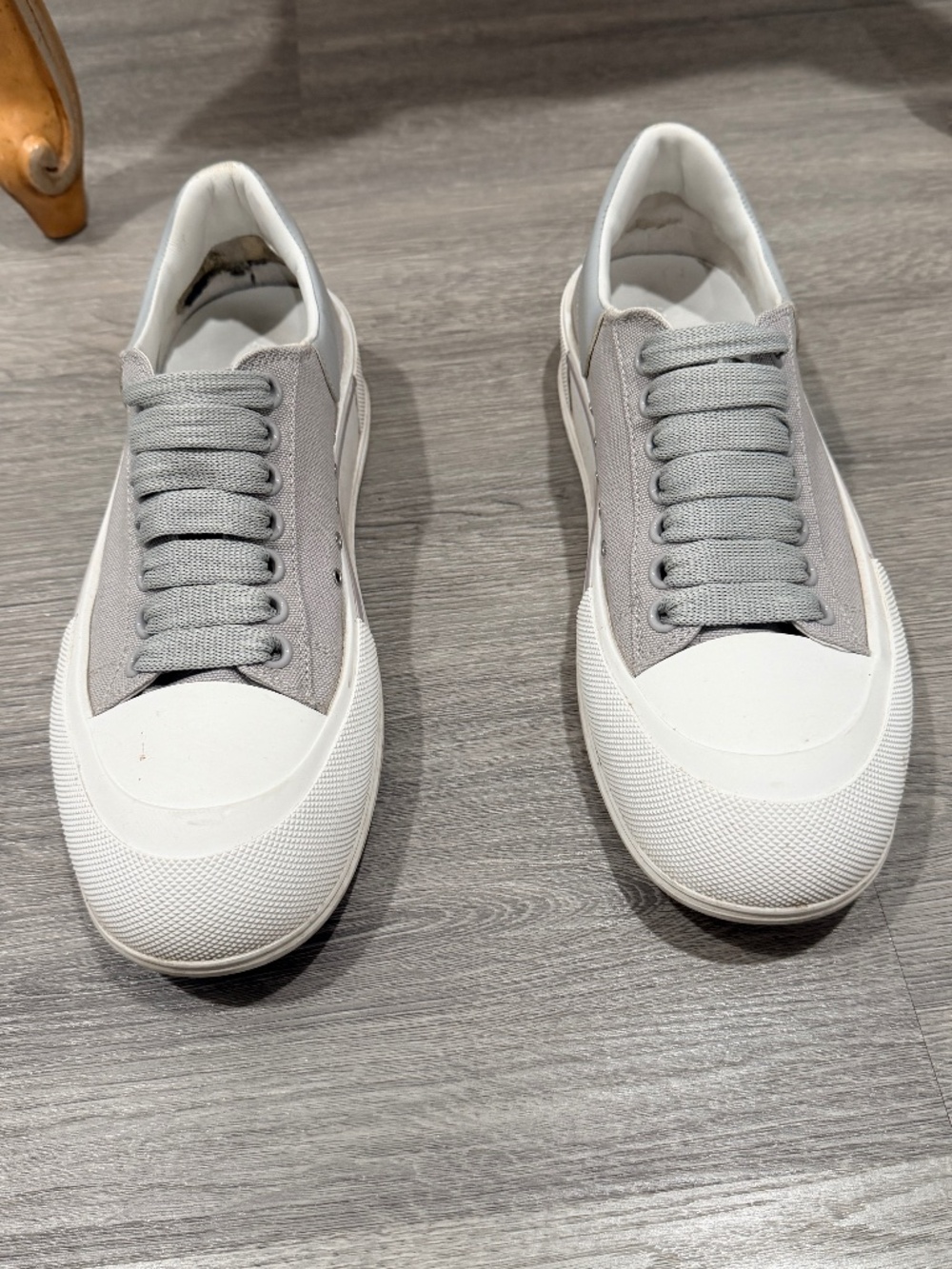Alexander McQueen Deck Plimsoll Grey Low-Top Sneakers